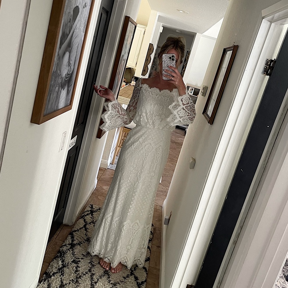 TADASHI SHOJI White Lace Gown - Off the shoulder with bohemian bell sleeve